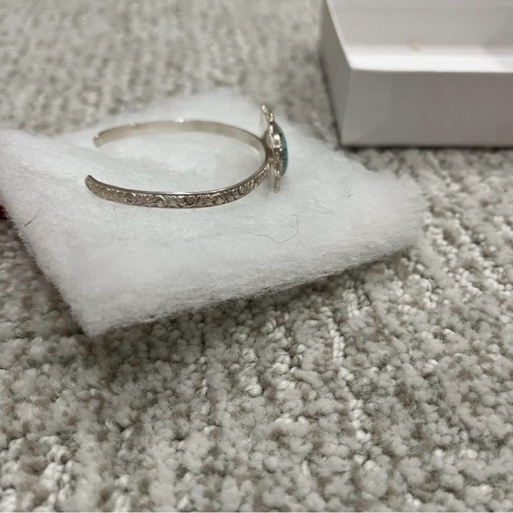 Turquoise Stone Silver Ring - Picture 3 of 5